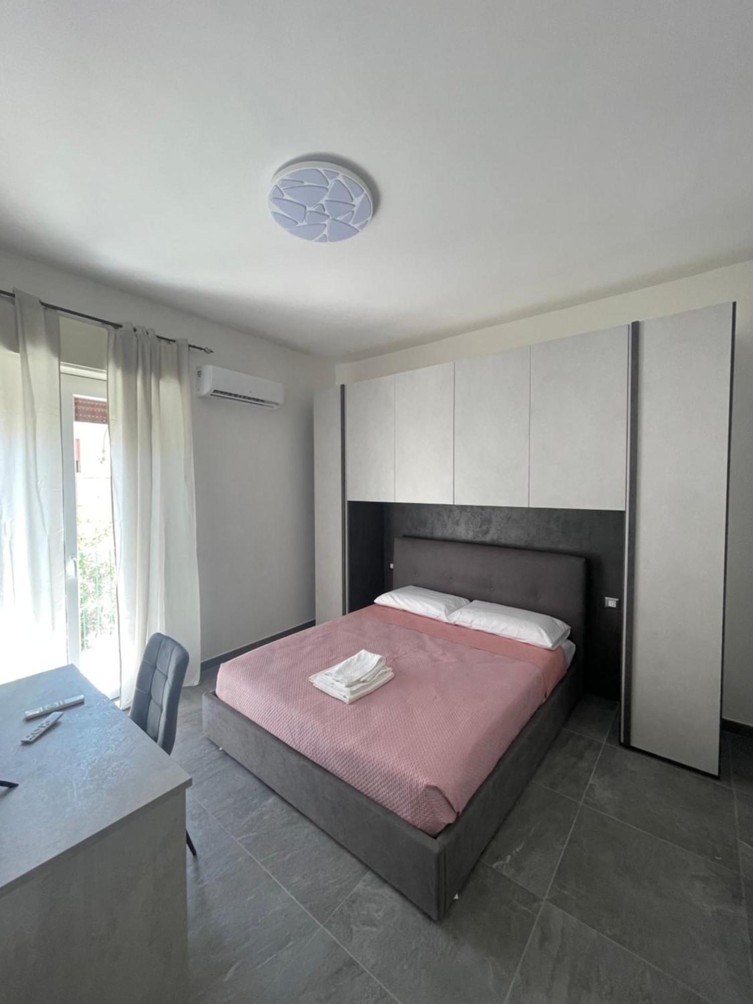 Leos Rooms Καλτανισέττα Εξωτερικό φωτογραφία